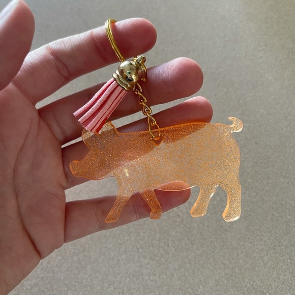 🎉🎉2x HP🎉🎉 Handmade Pig Keychain - Picture 2 of 6